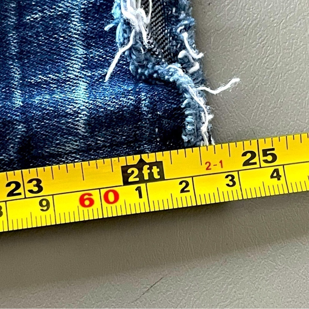 Kensie Jeans Cropped Distressed Fringe Hem – Size 8 - Picture 13 of 13